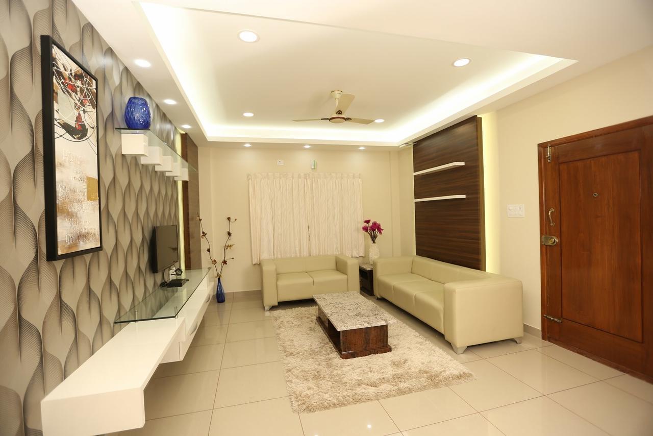 Benaka Suites Бангалор Екстериор снимка