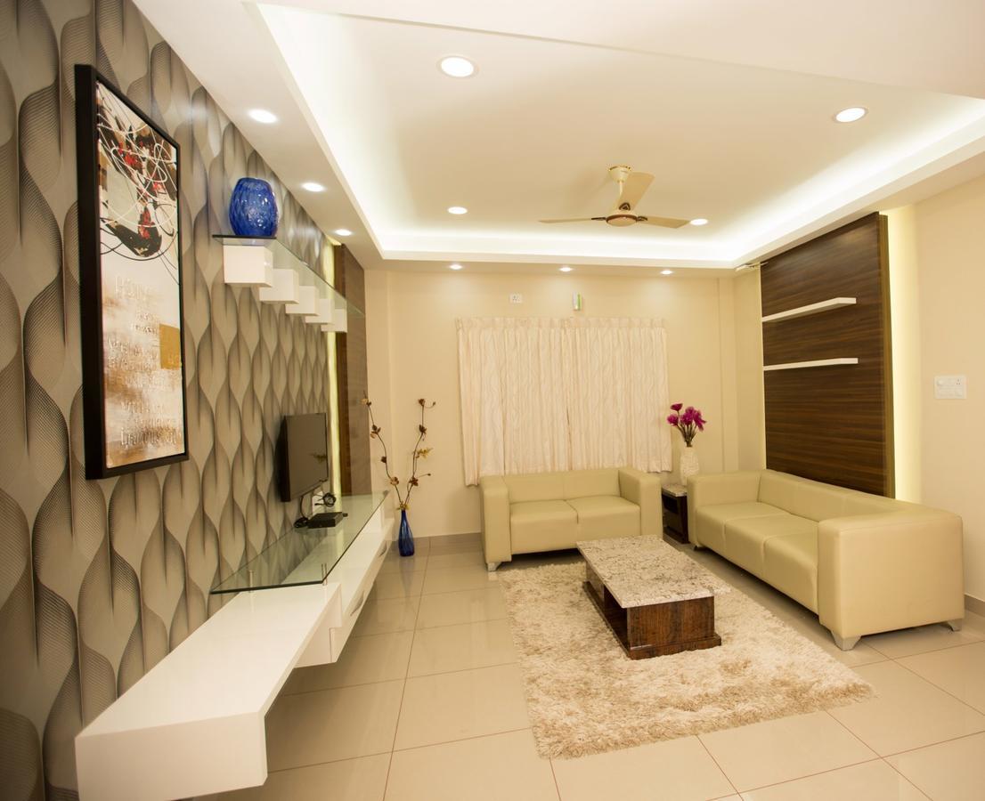 Benaka Suites Бангалор Екстериор снимка